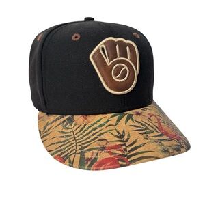 New Era Milwaukee Brewers Fitted Cap - Size 7 1/4.